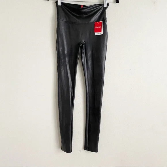New Spanx Faux Leather Leggings Size S/P Black - Picture 1 of 10